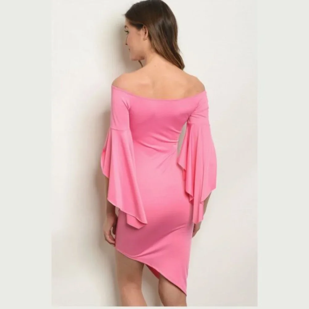 Long bell sleeve scoop neck bodycon dress. - Picture 2 of 2